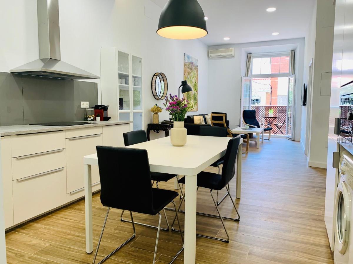 Homely Malaga Luxury Atarazanas Eksteriør bilde